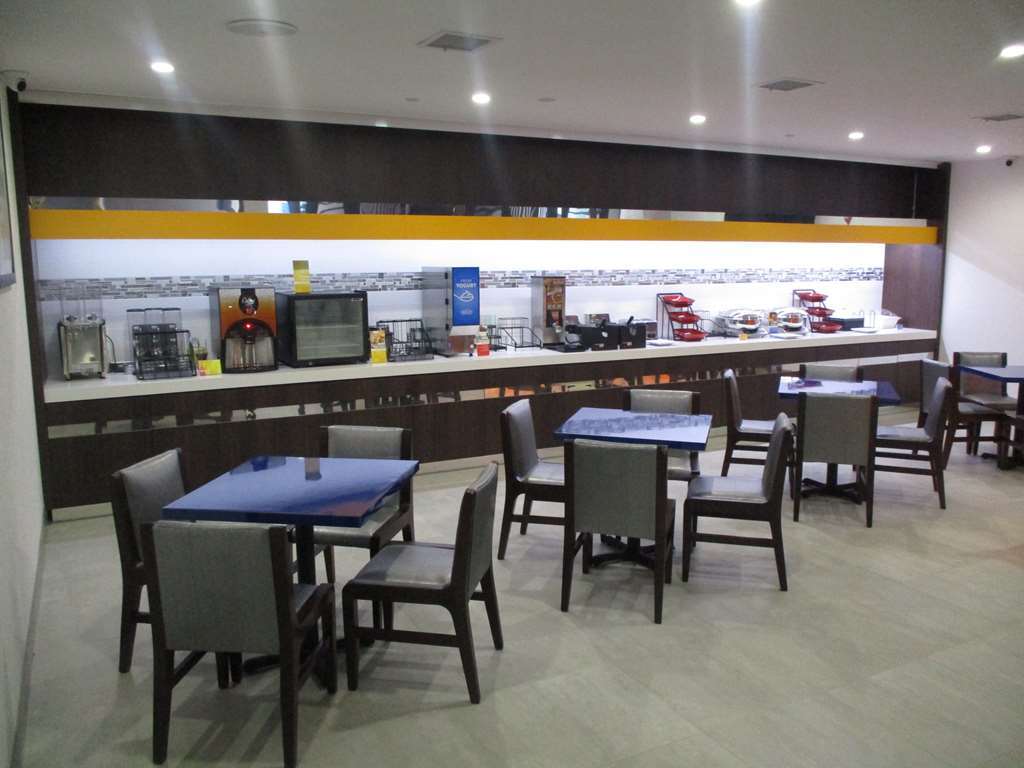 Glo Best Western Brooklyn Nyc New York Restaurant photo